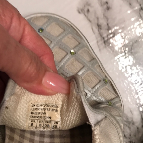 Michelle K slip on shoes size 8 very pretty. - Picture 5 of 6